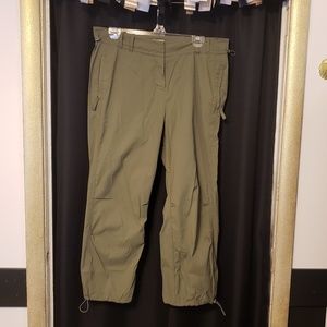 Olive green j.jill adjustable capri wind pants